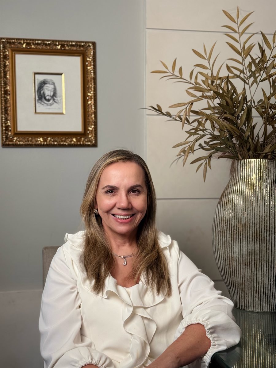 Jacqueline Castelo Branco, Psicóloga
